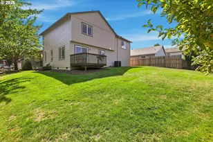13811 SE Gannon Dr, Clackamas, OR 97015 - Photo 2