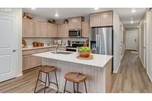 1490 SE Pheasant Ave, Gresham, OR 97080 - Photo 6