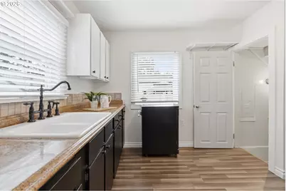 7930 SE Overland St, Milwaukie, OR 97222 - Photo 20