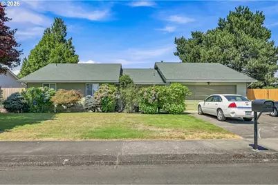 1655 Alexandra Ave, Woodburn, OR 97071 - Photo 2