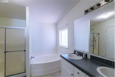 570 Shorepines Pl, Coos Bay, OR 97420 - Photo 8