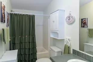 570 Shorepines Pl, Coos Bay, OR 97420 - Photo 14