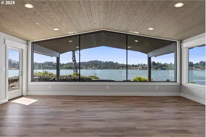 2997 NE Loop Dr, Otis, OR 97368 - Photo 8