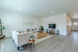 741 Periander Wy, Harrisburg, OR 97446 - Photo 6