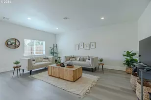 741 Periander Wy, Harrisburg, OR 97446 - Photo 4