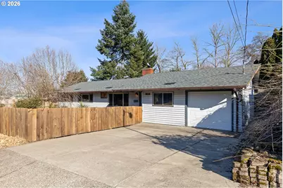 9138 N Endicott Ave, Portland, OR 97217 - Photo 1