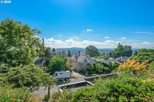 4219 SW Condor Ave, Portland, OR 97239 - Photo 2