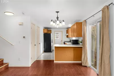 8704 SE Rhone St, Portland, OR 97266 - Photo 8