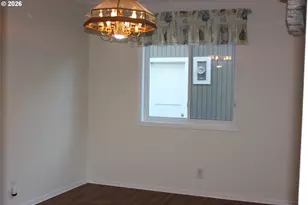911 Cummings Ln, Keizer, OR 97303 - Photo 8