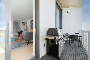 1150 NW Quimby St, Portland, OR 97209 - Photo 10