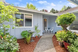 9420 SW Brentwood Pl, Tigard, OR 97224 - Photo 4