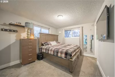 821 Johnson St, Woodburn, OR 97071 - Photo 22