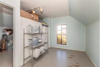 21497 Highway 99E, Aurora, OR 97002 - Photo 10