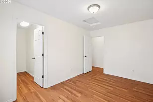 12631 SE Division St, Portland, OR 97236 - Photo 24