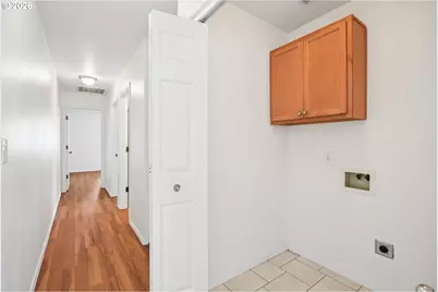 12631 SE Division St #B, Portland, OR 97236 - Photo 22