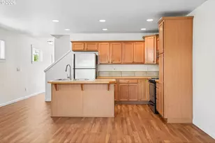 12631 SE Division St, Portland, OR 97236 - Photo 10