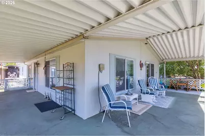 411 Currie Ln, Grants Pass, OR 97526 - Photo 22