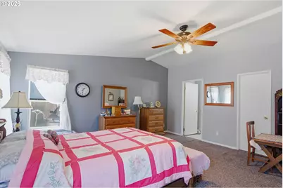 411 Currie Ln, Grants Pass, OR 97526 - Photo 16