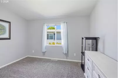 411 Currie Ln, Grants Pass, OR 97526 - Photo 12