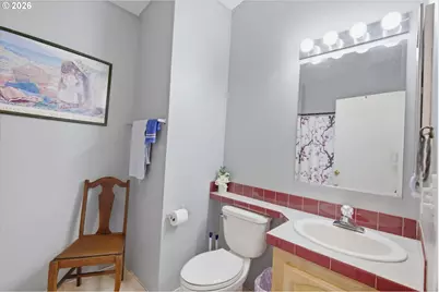 411 Currie Ln, Grants Pass, OR 97526 - Photo 14
