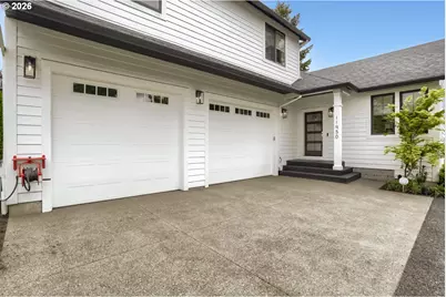 11950 SE Valley View Ter, Happy Valley, OR 97086 - Photo 2