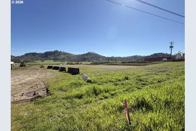 7849 Old Highway 99, Roseburg, OR 97470 - Photo 4
