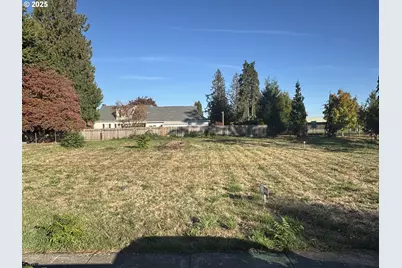 726 SE Tampa St, Camas, WA 98607 - Photo 2