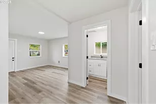 289 20th Ave, Longview, WA 98632 - Photo 8