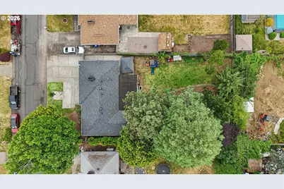 2236 SE 185th Ave, Portland, OR 97233 - Photo 32