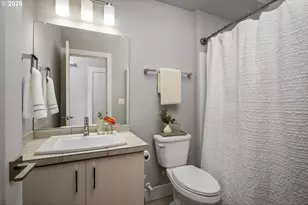 10415 SW 46th Pl, Portland, OR 97219 - Photo 28