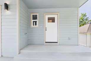 1390 N Wahanna Rd, Seaside, OR 97138 - Photo 2