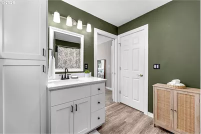 1401 Pauli Dr, Kelso, WA 98626 - Photo 22