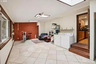 7568 N Gilbert Ave, Portland, OR 97203 - Photo 12