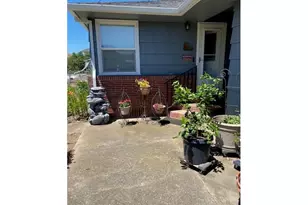 8017 Old Hwy 99, Roseburg, OR 97470 - Photo 2