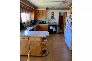 8017 Old Hwy 99, Roseburg, OR 97470 - Photo 6
