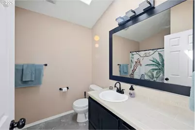 554 SW 12th Cir, Troutdale, OR 97060 - Photo 20