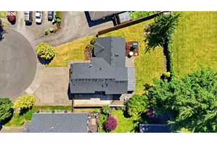 554 SW 12th Cir, Troutdale, OR 97060 - Photo 30