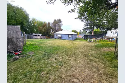 250 E 2nd St, Long Creek, OR 97856 - Photo 2