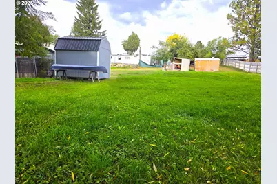 250 E 2nd St, Long Creek, OR 97856 - Photo 4