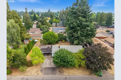 456 NW Dennis Ave, Hillsboro, OR 97124 - Photo 32