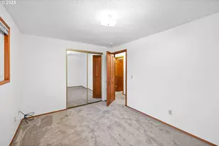 15916 SE Brooklyn St, Portland, OR 97236 - Photo 16