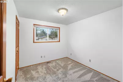 15916 SE Brooklyn St, Portland, OR 97236 - Photo 24