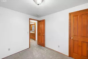 15916 SE Brooklyn St, Portland, OR 97236 - Photo 14