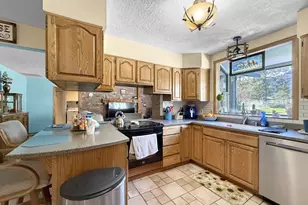 44046 Pocahontas Rd, Baker City, OR 97814 - Photo 8