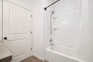 8059 NE Miriam Way, Hillsboro, OR 97006 - Photo 14