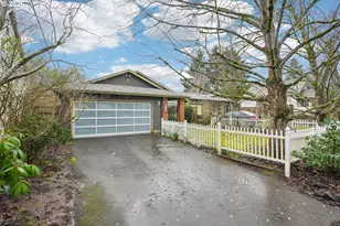 4133 SE Tibbetts St, Portland, OR 97202 - Photo 2