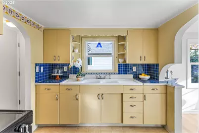 1605 Cottage St, Salem, OR 97301 - Photo 14