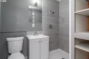 1047 NE Walnut St, Roseburg, OR 97470 - Photo 18