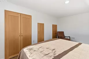 275 E 39th Ave, Eugene, OR 97405 - Photo 30