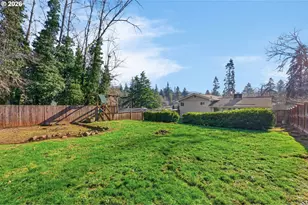 275 E 39th Ave, Eugene, OR 97405 - Photo 42